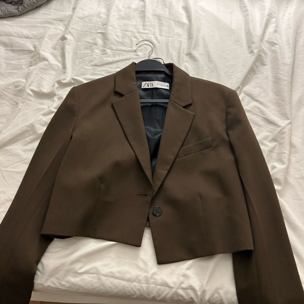 Zara Brown Cropped Blazer Modern Tailored Design